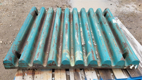 Lot Of Metso - Nordberg Spare Jaw Plates For C110 Jaw Crusher)